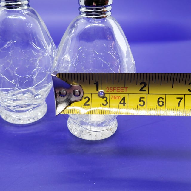 Vintage Irice Japan Crackle Glass Salt and Pepper Shakers Clear Mid Century Set For Sale - Image 9 of 10