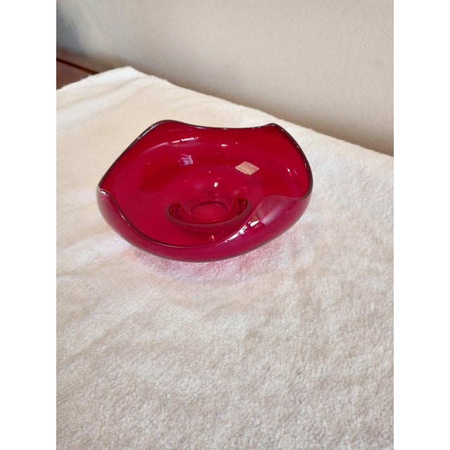 Vintage 1960's Viking Epic #6602 Ruby Bon Bon 6 1/2". This lovely Bon Bon bowl is in excellent like new condition without...
