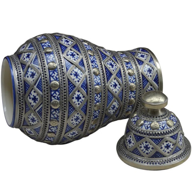 Late 20th Century Vintage Moorish Blue-Patterned Ceramic Vase For Sale - Image 5 of 8