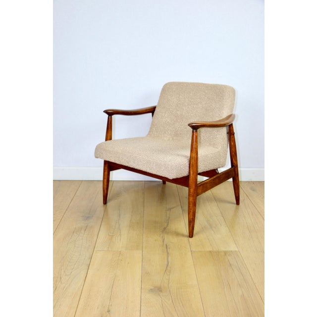 Vintage GFM 300-202 Lounge Chair in Beige Bouclé by J. Kedziorek, 1970s For Sale - Image 11 of 11