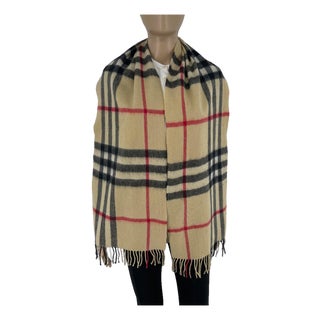 Burberry Beige Plaid 100% Wool Scarf For Sale