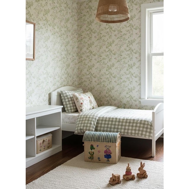 Cream Whimsical Handcrafted Raffia Toy Box With Gingham Lid – Alligator & Koala Motif For Sale - Image 8 of 8