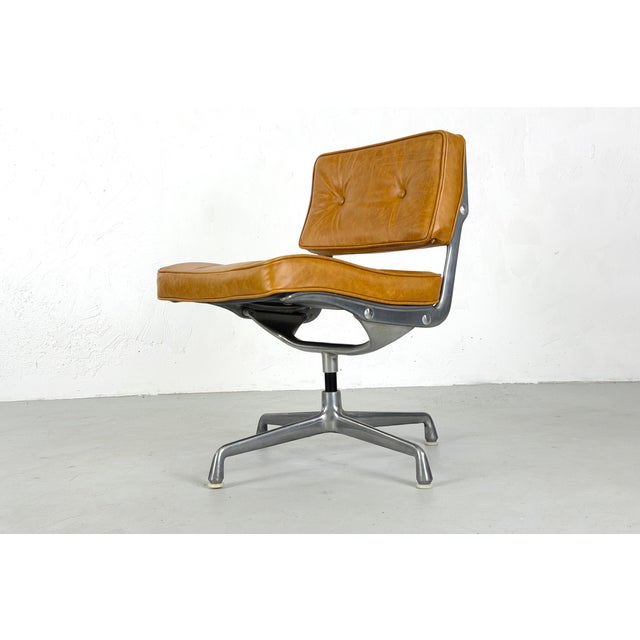 ES101 Chair by Charles and Ray Eames for Herman Miller, 1960s, in Very Good conditions. Designed 1960 to 1969