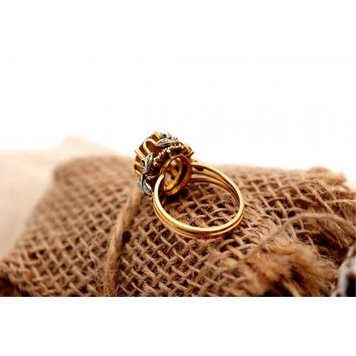 Three-Band Gold Ring with Diamonds For Sale - Image 6 of 7