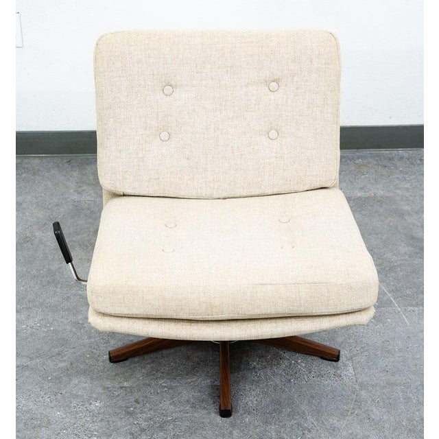 Mid Century Danish Modern Lounge Chair Tan Swivel Denmark Swivel Slatte Sweden For Sale - Image 10 of 11