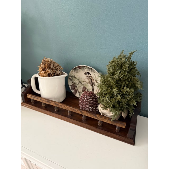 Ethan Allen Vintage Ethan Allen Heirloom Wood Gallery Wall Shelf Spindle Rail Plate Rack For Sale - Image 4 of 11