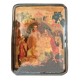 Vintage Lacquer Trinket Box For Sale