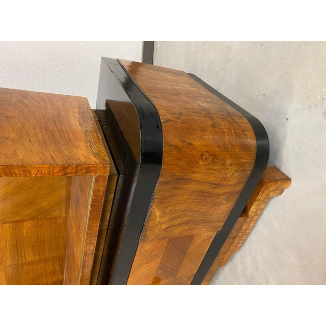 Art Deco Walnut Showcase, 1930s For Sale - Image 9 of 12