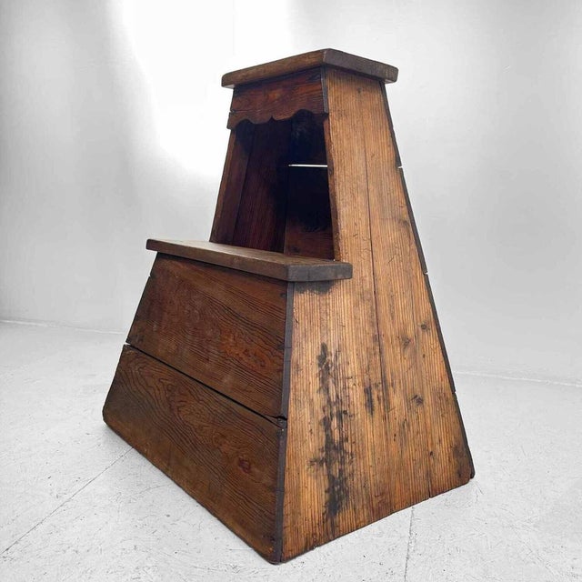 1940s Large Shōwa Era Minimalist Fumidai Step in Wood, Japan, 1940s For Sale - Image 5 of 10