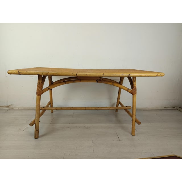 Vintage Rattan Table, 1950s, in Good conditions. Designed 1950 to 1959