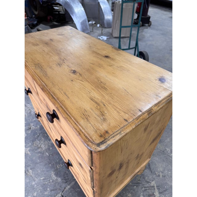 Wood 19th Century English Pine Chest of Drawers For Sale - Image 7 of 12