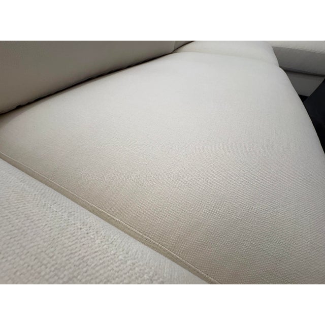 Rh Modena Track Arm Right-Arm Chaise Sectional – Performance Linen Weave in Natural For Sale - Image 15 of 18
