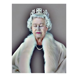 Chris Levine, Queen Elizabeth II Lightness of Being, 2021, Print For Sale