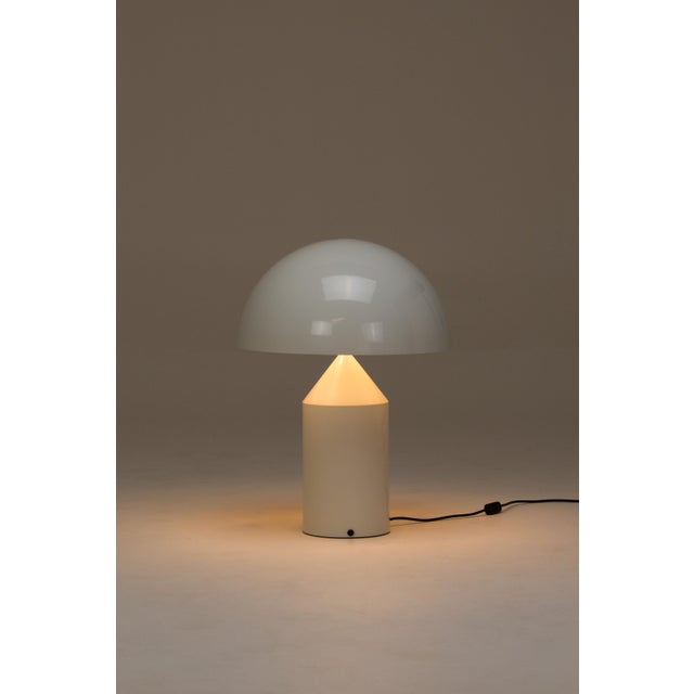 Large version (model 233) of the Atollo table lamp, designed by Vico Magistretti in 1977 for Oluce. The design received...