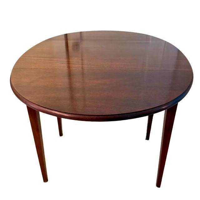 Wood Late 20th Century, Mahogany, Hepplewhite Style, Pembroke, Folding Side Table For Sale - Image 7 of 14