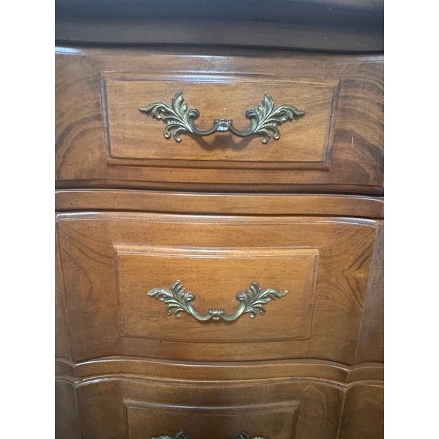 French Provincial Tallboy Dresser Chest of Drawers, C. 1960s–1970s For Sale - Image 11 of 13