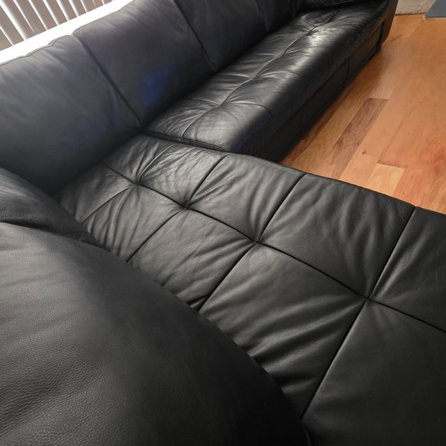 Black 2 Piece Modern Leather Sectional Sofa and Corner Chaise by Palliser For Sale - Image 8 of 13