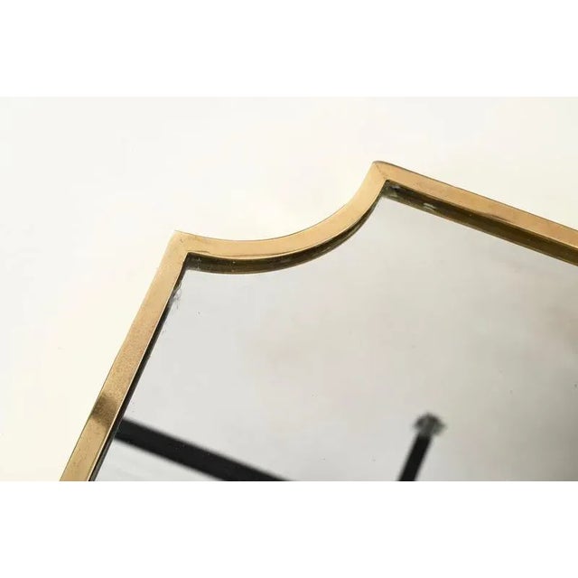 Large Italian Brass Shield-Shaped Mirror by Gio Ponti, 1950s For Sale - Image 6 of 13