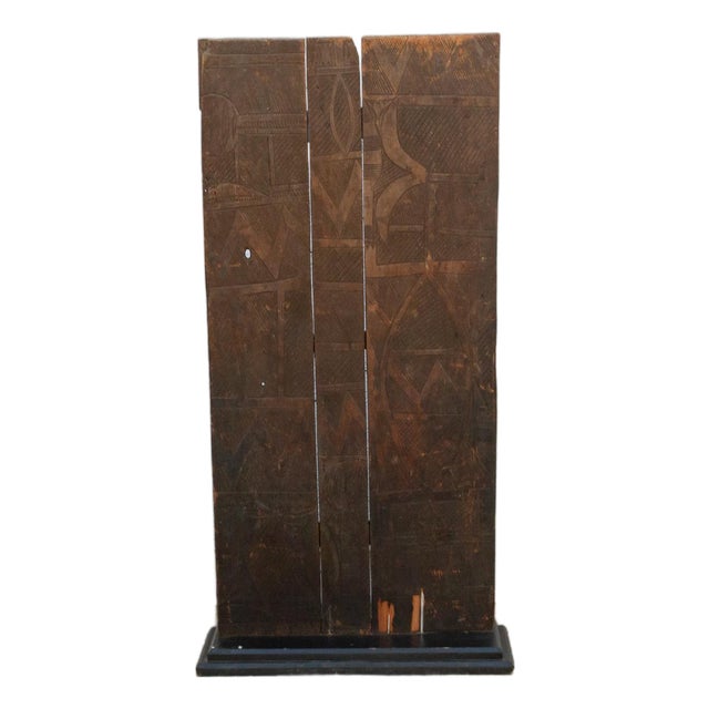 Finely Engraved Antique Nupe Door For Sale