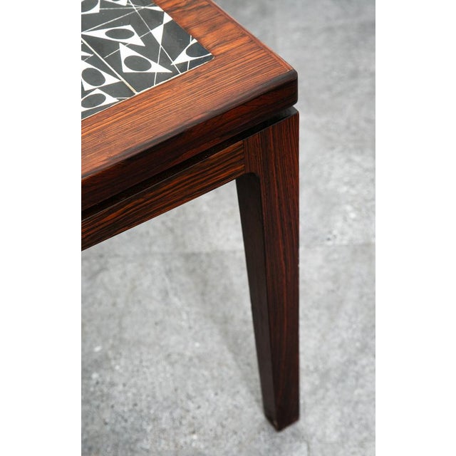 Wood Mid Century Danish Modern Coffee Table Rosewood Tile White Black Surfboard Nm For Sale - Image 7 of 12