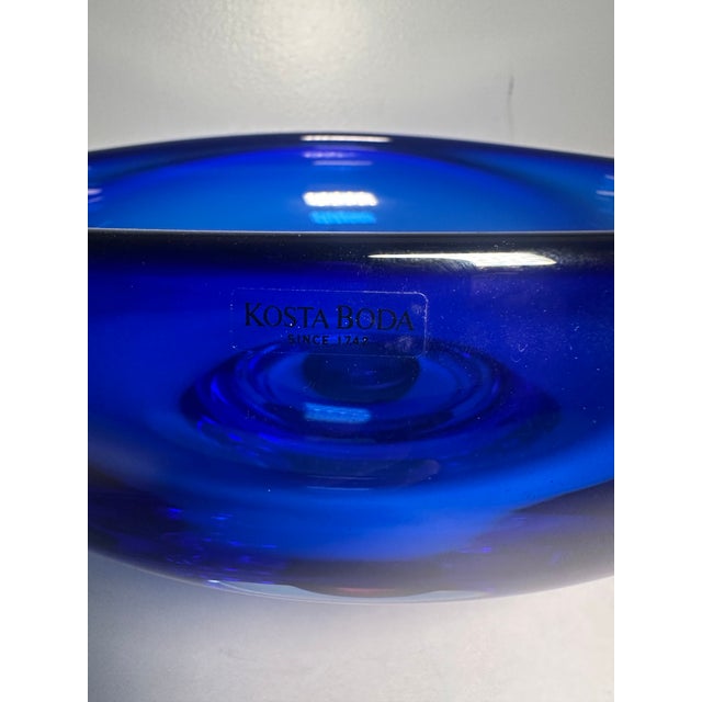 Art Deco Signed Kost Boda Centerpiece Bowl Goran Warff 11” 7059 7059912 Blue Magenta For Sale - Image 3 of 5