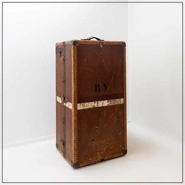 Antique Travel Trunk, 1930 For Sale - Image 16 of 16