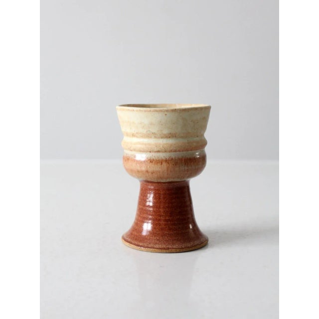 This is a vintage Elizabeth Rasmussen stoneware cup. The hand-crafted studio pottery chalice makes a lovely serving bowl...