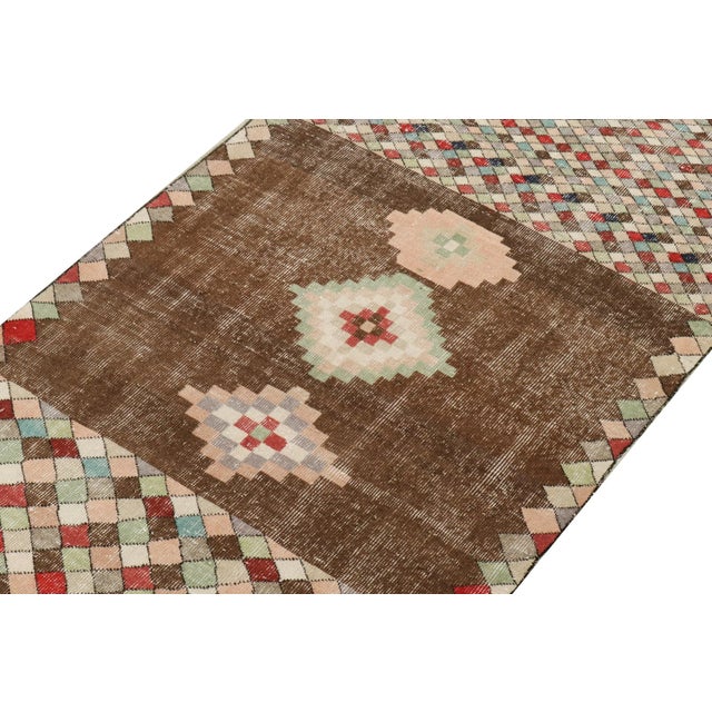 1960s Vintage Zeki Müren Rug in Brown, Peach, Mint Green Medallion Pattern For Sale - Image 4 of 6