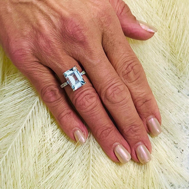 2010s Natural Aquamarine Diamond Ring 14K W Gold 6.67 TCW Certified For Sale - Image 5 of 9