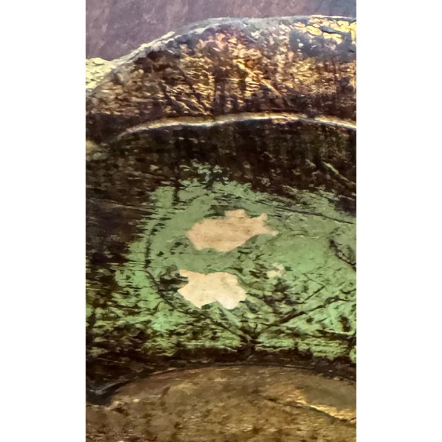 Vintage Italian Florentine Gilt Tray 11 1/8” | Green Gold Round Hollywood Regency Tray For Sale - Image 9 of 10