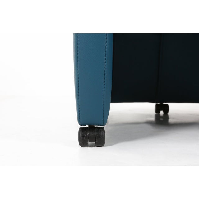 Vintage Lounge Chair in Blue Leather from Leolux, 1990s For Sale - Image 11 of 16