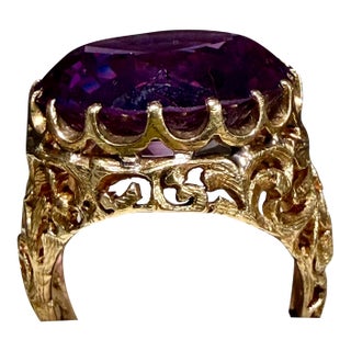 15 Carat Round Amethyst Cocktail Ring in 18 Karat Yellow Gold, 13.4 Gm For Sale