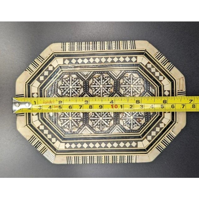 Tan Mid 20th Century Octagonal Mosaic Mother of Pearl Inlay Wooden Box For Sale - Image 8 of 12