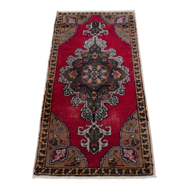 1970s Hand Made Oushak Mat Rug Distressed Small Rug Kitchen Mat Organic Wool - 1'7" X 3'4" For Sale