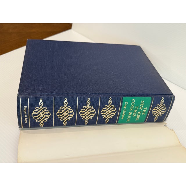 1960s The New York Times Cook Book, First Edition (1961) by Craig Claiborne With Dust Jacket For Sale - Image 5 of 6