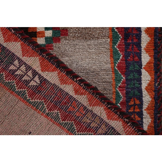 1920s Hand-Knotted Mid-Century Vintage Gabbeh Rug - Beige Brown Tribal Pattern For Sale - Image 5 of 6