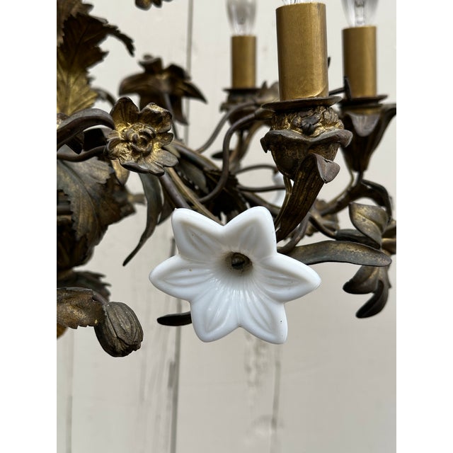 Vintage Eight Light Hollywood Regency Floral Gilt Brass Chandelier For Sale - Image 4 of 10