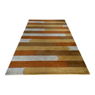 Mid Century Luxury Handtufted PetYarn Bath Rug For Sale