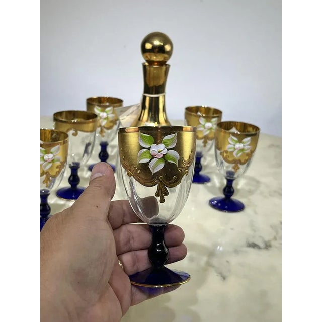 Bottle and Glasses in Hand-Painted Murano Glass & 24kt Gold, Italy, 1970s, Set of 7 For Sale - Image 6 of 12