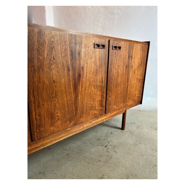 Vintage Rosewood Sideboard by Ib Kofod-Larsen, 1960s For Sale - Image 6 of 18
