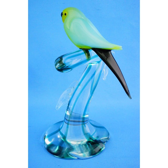 20th Century Sculpture of Parrot on Branch in Opaline Murano Glass attributed to Seguso Glassworks, Set of 2 For Sale - Image 4 of 18