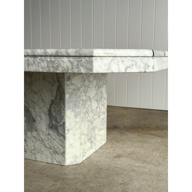 Italian Carrara & Bardiglio Marble Inlay Coffee Table, 1970s For Sale - Image 12 of 15