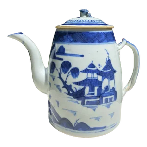 Late 19th Century Chinese Canton Tea Pot With Lid