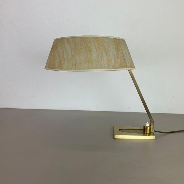 Hollywood Regency Hollywood Regency Brass Sputnik Table Light in the style of Stilnovo, Italy, 1970s For Sale - Image 3 of 18