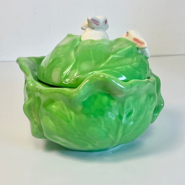 1970s Vintage Hollywood Regency Americana Folk Art Cabbage Tureen With Bunnies For Sale - Image 13 of 18