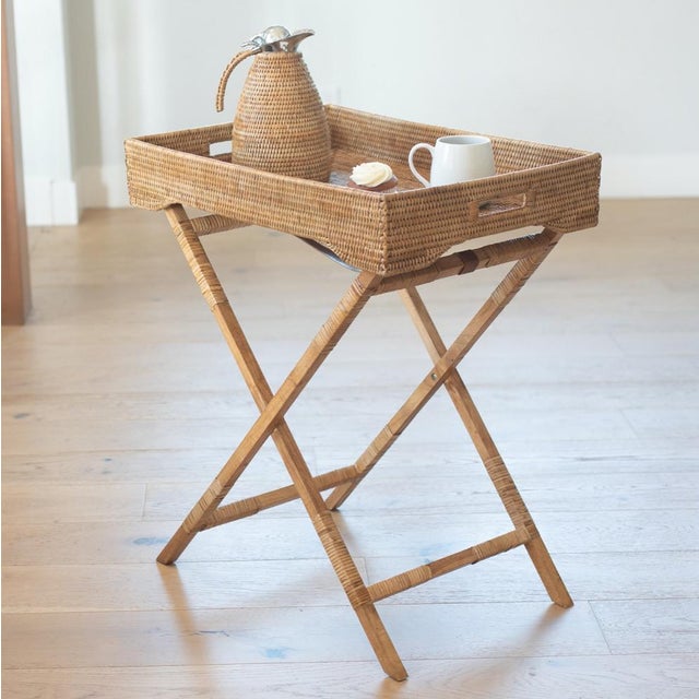 Our rattan butler tray tables are perfect to have breakfast in bed or to serve up your morning cup of coffee in style, its...