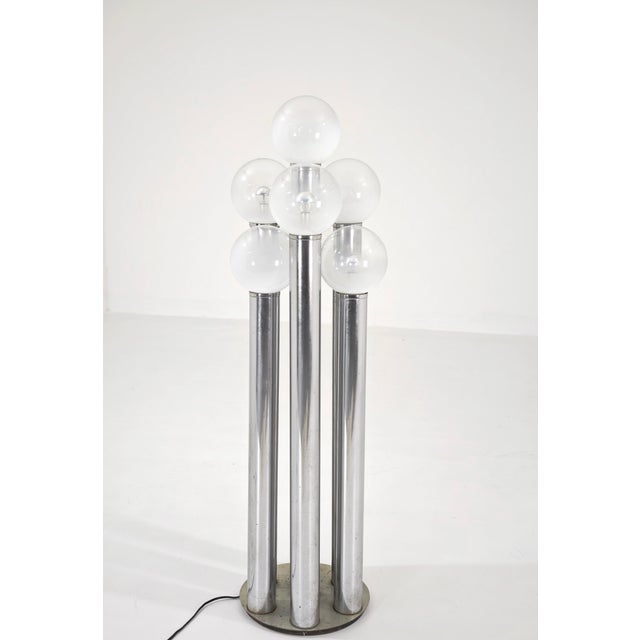 Silver Mid-Century Modern Space Age Floor Lamp in Chromed Metal and Murano Glass by Goffredo Reggiani, Italy, 1970s For Sale - Image 8 of 16