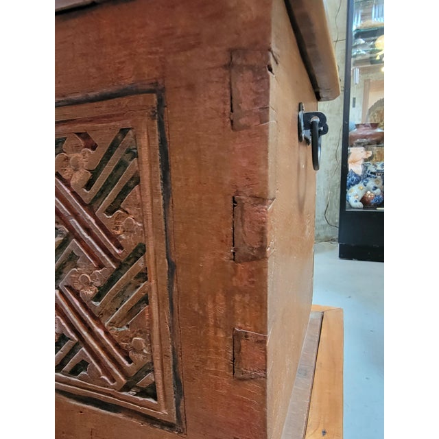 Early 20th Century Two Indonesian Dowry Chests on Stands From Bali (Nightstands or End Tables?) For Sale - Image 18 of 18
