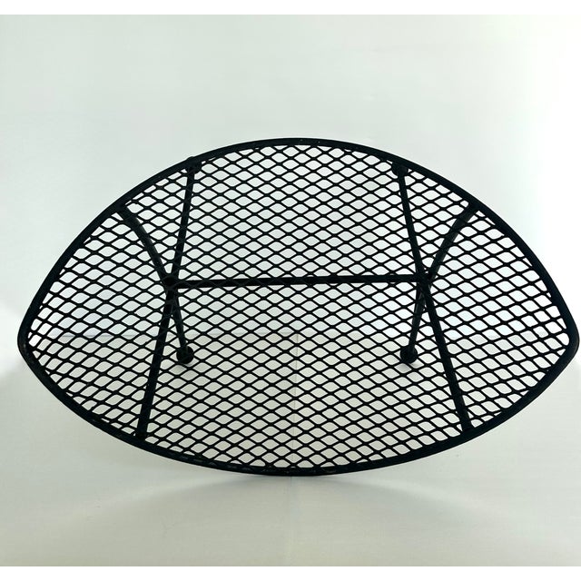 Metal 1950s Mid Century Modern Clamshell Concave Wire Stools For Sale - Image 7 of 17