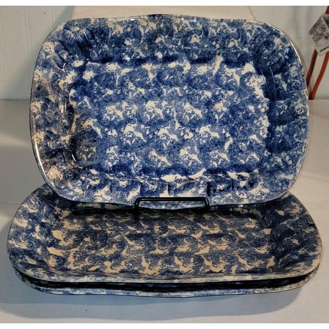 Folk Art Mid 20th Century Collection of Three Sponge Ware Serving Platters -3 For Sale - Image 3 of 7